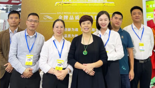 共塑智造未來：輝煌公司以創(chuàng)新技術(shù)與綠色實力閃耀DMP大灣區(qū)工博會